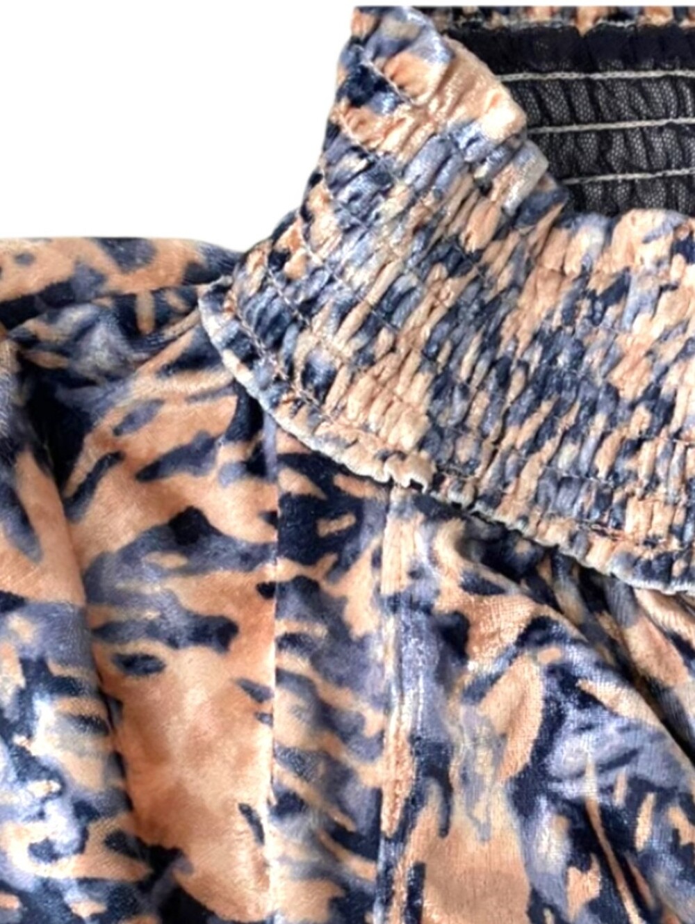 FREE PEOPLE 'Go Get 'Em' Crushed Velvet Balloon Sleeve Blouse Pink Blue MED NWOT - Picture 8 of 16